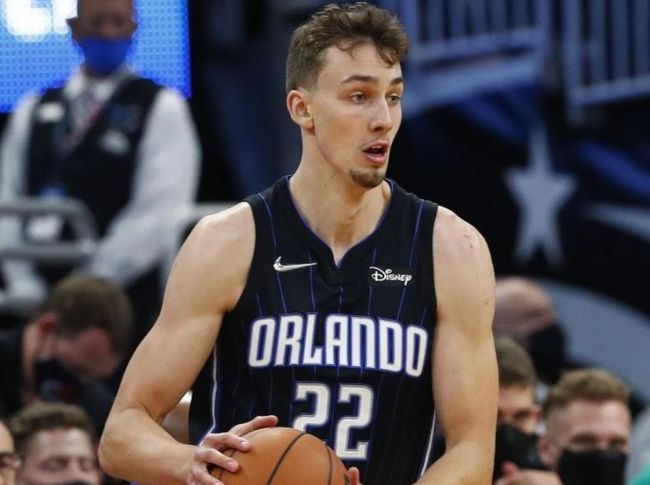 鲁能足校和 鲁能足校和